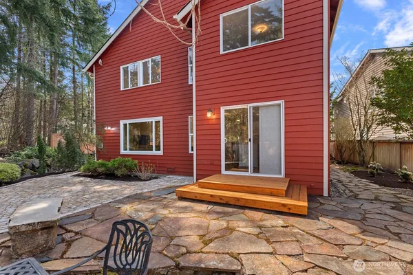 $1,240,000 | 7320 Silent Creek Avenue Southeast, Snoqualmie, WA 98065