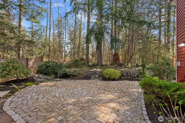 $1,240,000 | 7320 Silent Creek Avenue Southeast, Snoqualmie, WA 98065