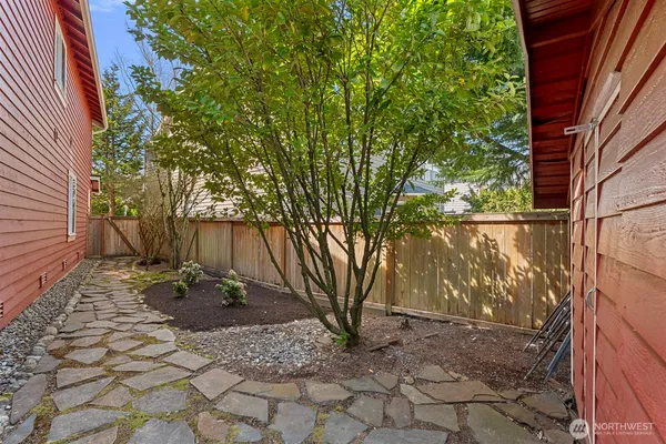 $1,240,000 | 7320 Silent Creek Avenue Southeast, Snoqualmie, WA 98065