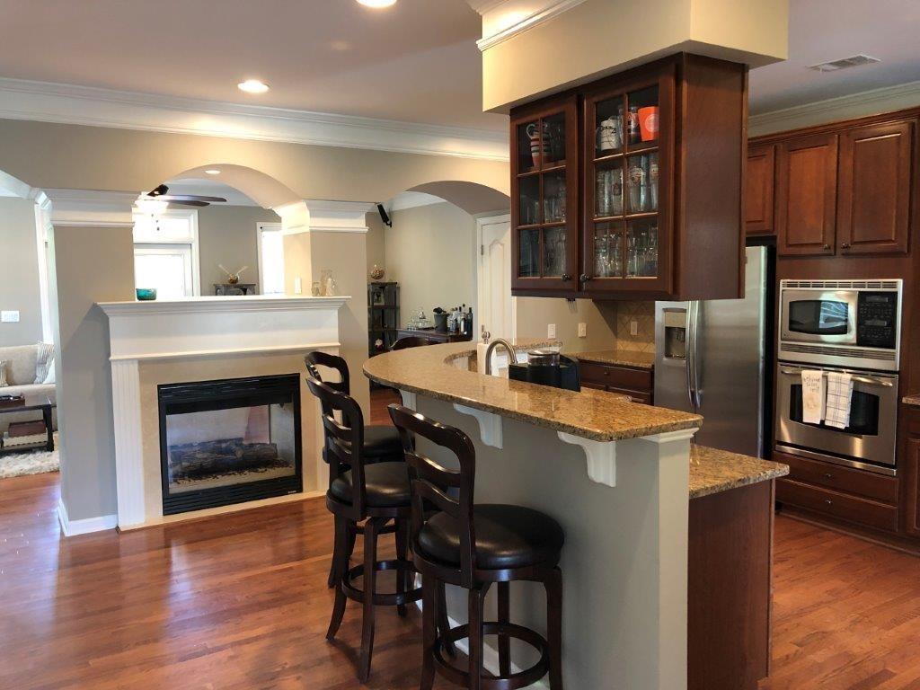 2016 Manchester Way Roswell, GA 30075 - Photo 5 of 18