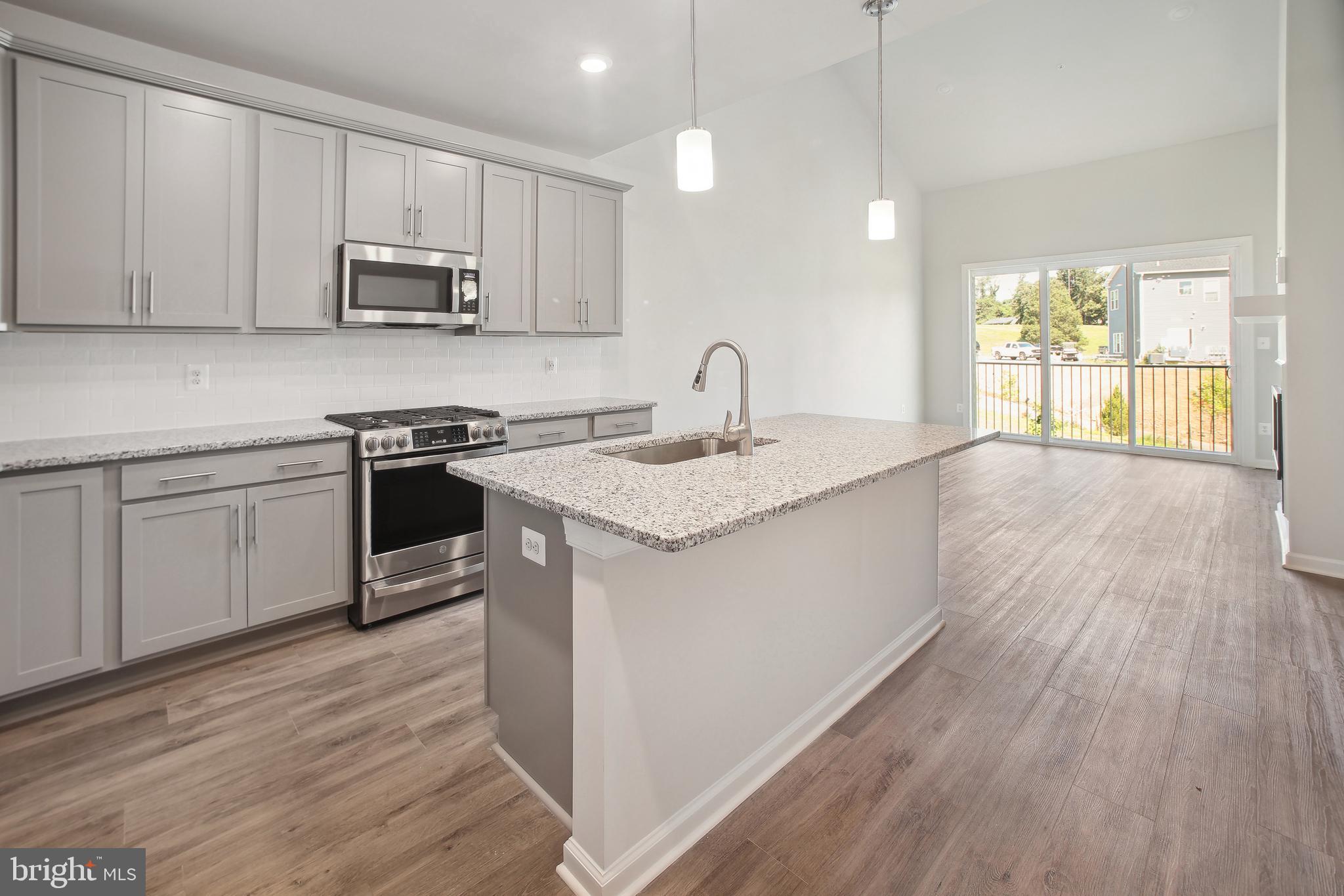 12114 American Chestnut Road Bowie, MD 20720 - Photo 4 of 22 Gallery Image 4