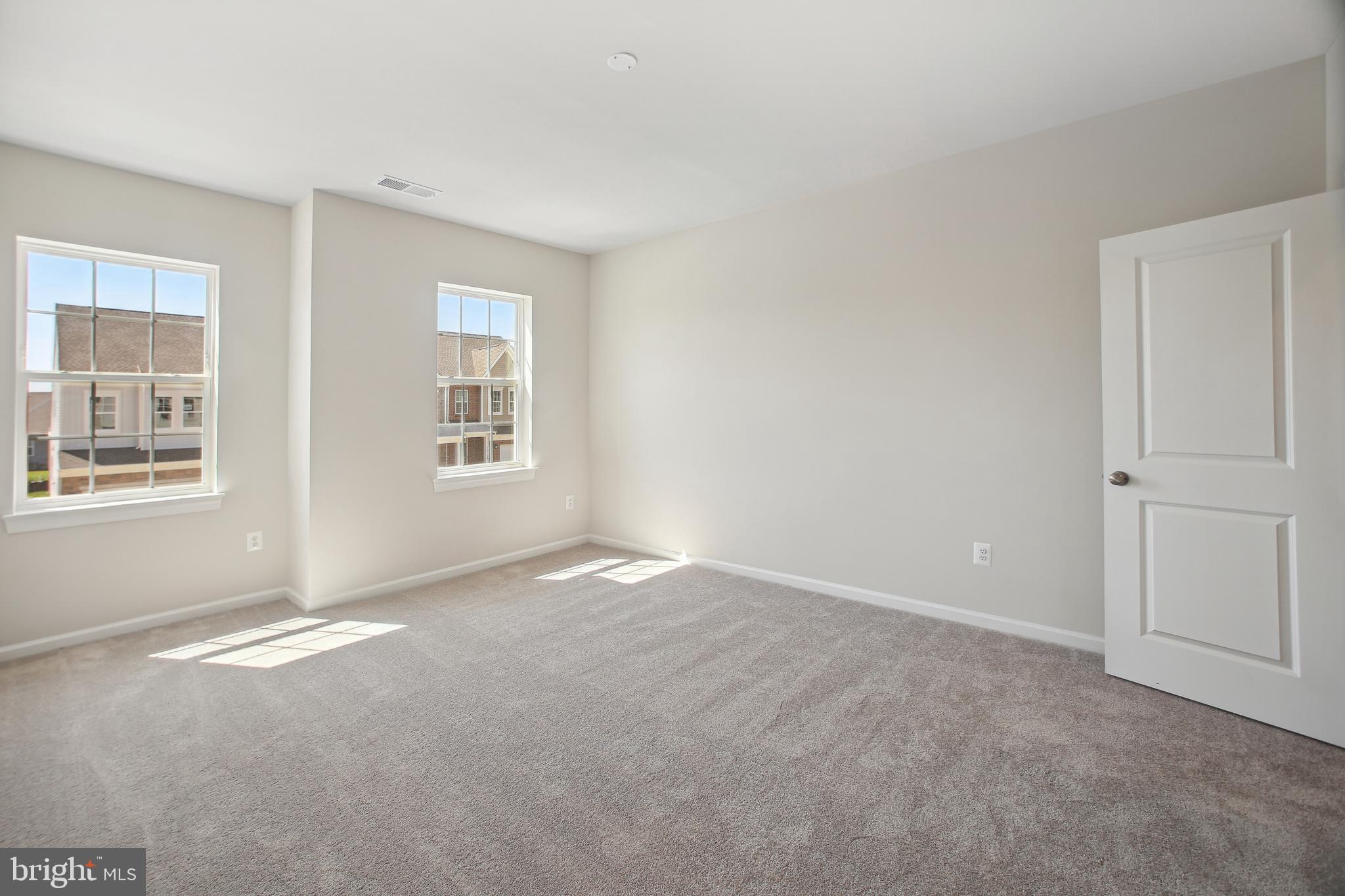 12114 American Chestnut Road Bowie, MD 20720 - Photo 7 of 22 Gallery Image 7
