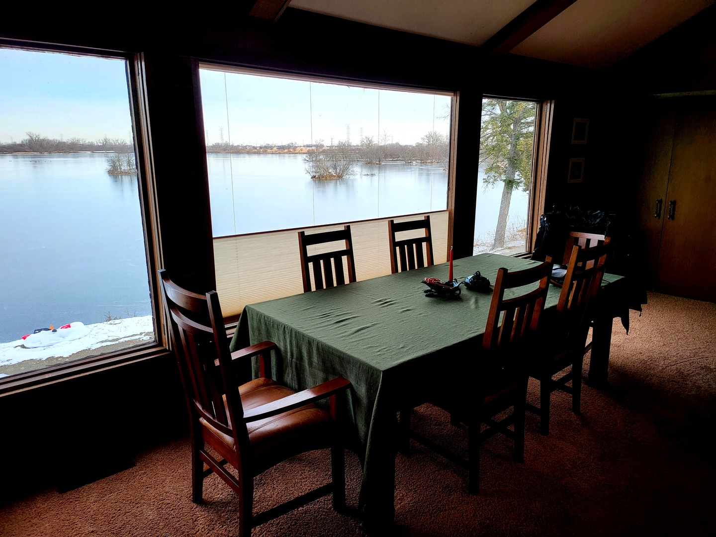 22850 West Renwick Road Plainfield, IL 60544 - Photo 8 of 10 a view of a dining room with furniture and window