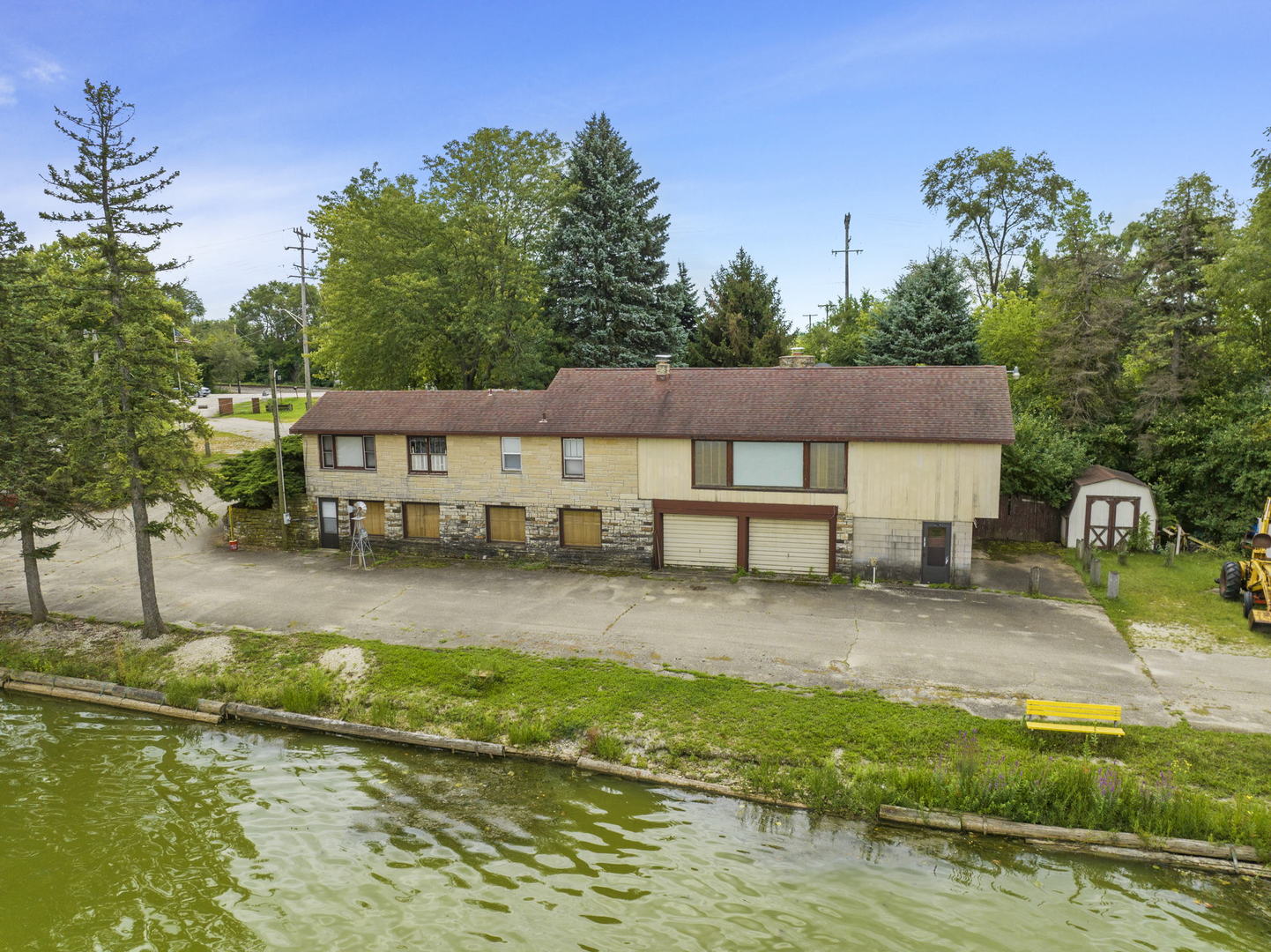 22850 West Renwick Road Plainfield, IL 60544 - Photo 10 of 10 an aerial view of a house with swimming pool and a yard