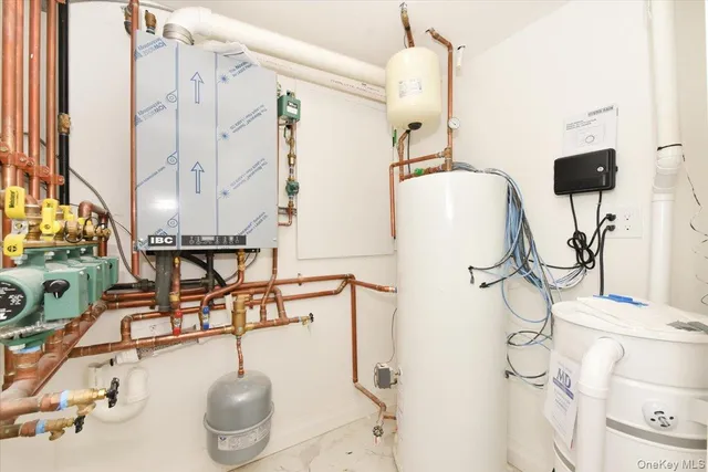 $1,890,000 | 147 Norman Street, New Hyde Park, NY 11040