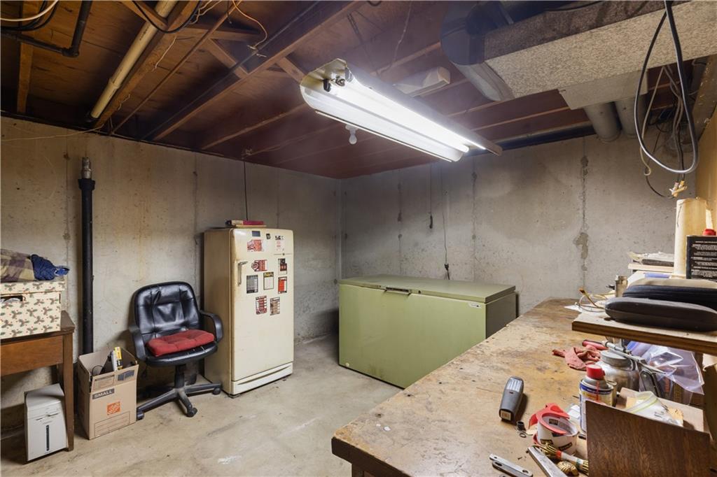 1227 Dickinson Road Independence, MO 64050 - Photo 19 of 24