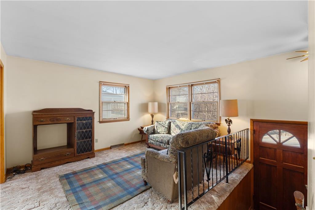 1227 Dickinson Road Independence, MO 64050 - Photo 7 of 24