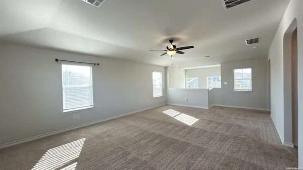 $1,975 | 6518 Hoffman Plain, San Antonio, TX 78252