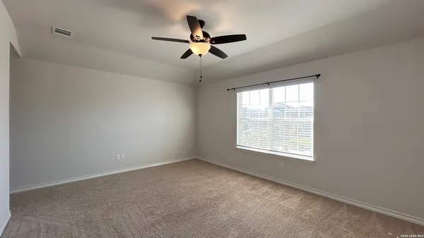 $1,975 | 6518 Hoffman Plain, San Antonio, TX 78252