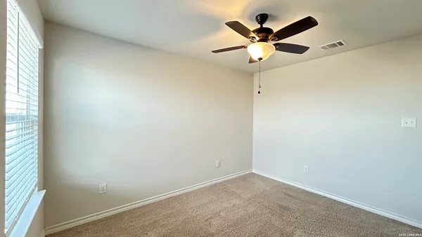 $1,975 | 6518 Hoffman Plain, San Antonio, TX 78252