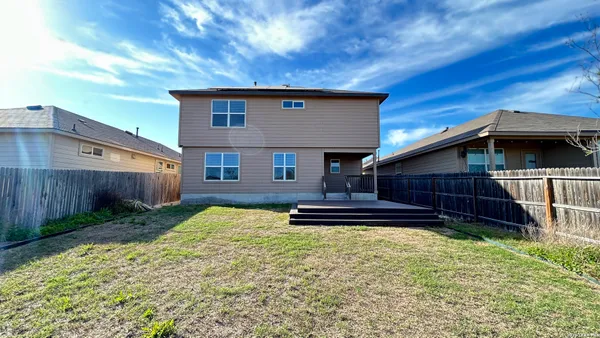 $1,975 | 6518 Hoffman Plain, San Antonio, TX 78252