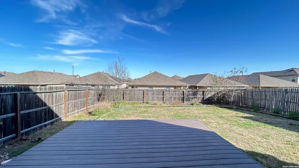 $1,975 | 6518 Hoffman Plain, San Antonio, TX 78252