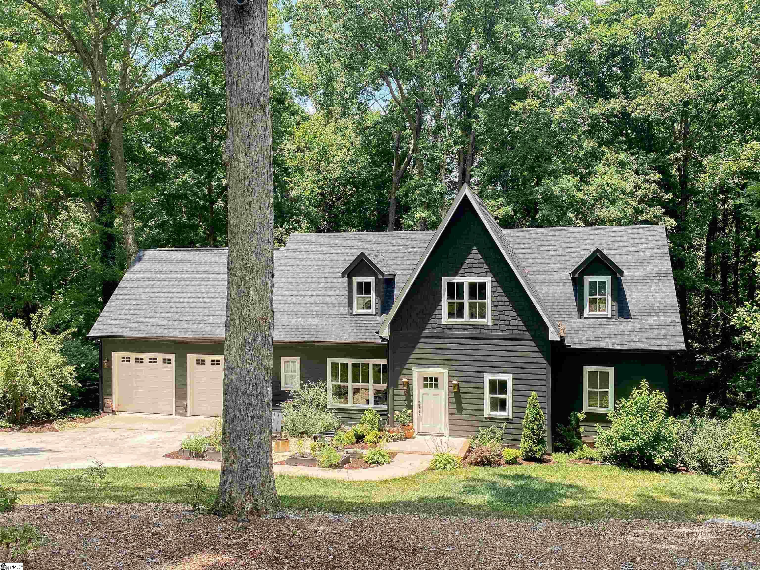 219 Covington Road Greenville, SC 29617 - Photo 1 of 34 Gallery Image 1