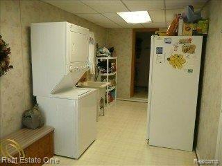 6925 Oakhill Road Clarkston, MI 48348 - Photo 12 of 12 2nd laundry room