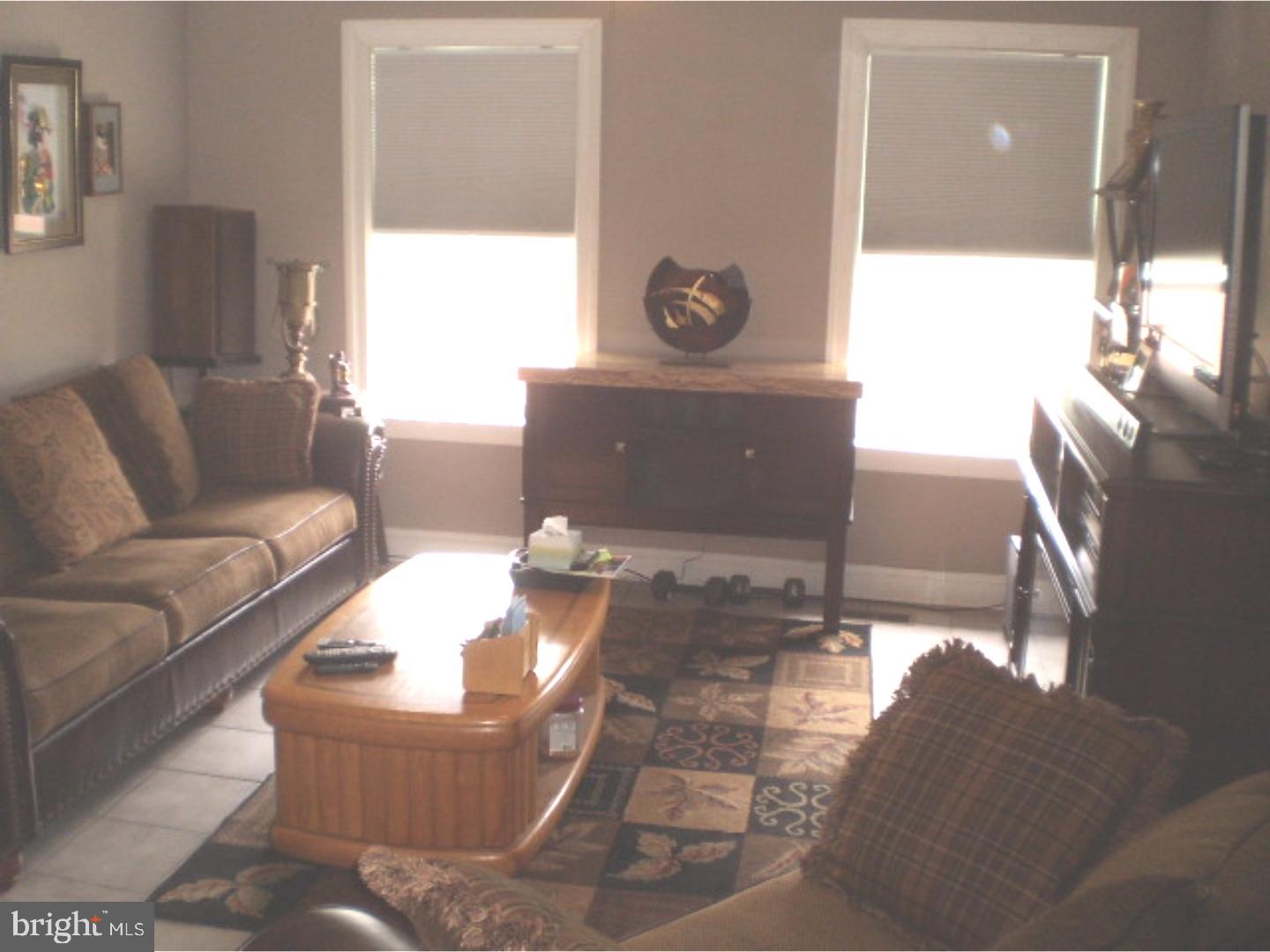 3556 Woodhaven Road Philadelphia, PA 19154 - Photo 3 of 12 Gallery Image 3