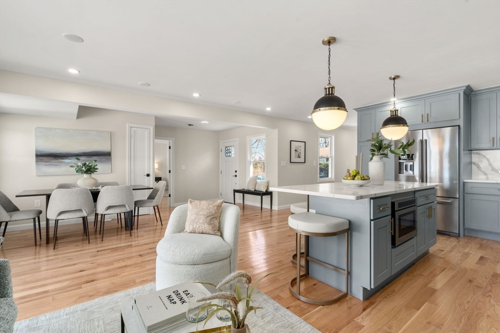 243 Riverside Drive Dedham, MA 02026 - Photo 6 of 40