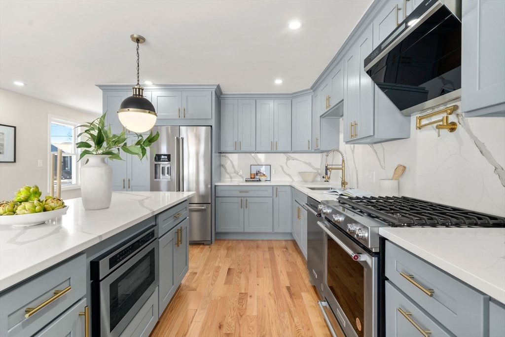 243 Riverside Drive Dedham, MA 02026 - Photo 8 of 40