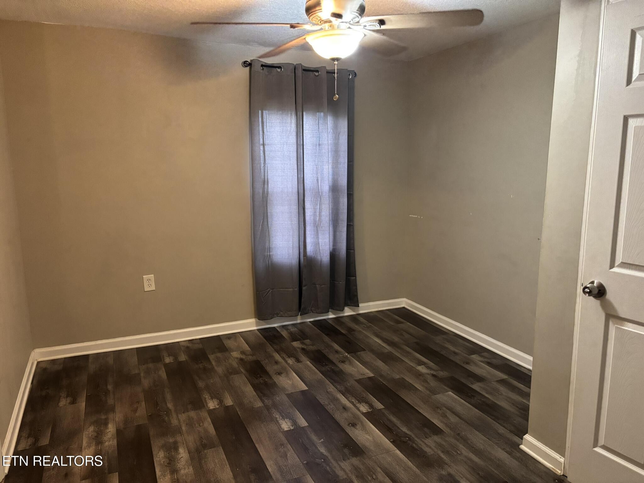 5202 Murphy Road Knoxville, TN 37918 - Photo 14 of 23