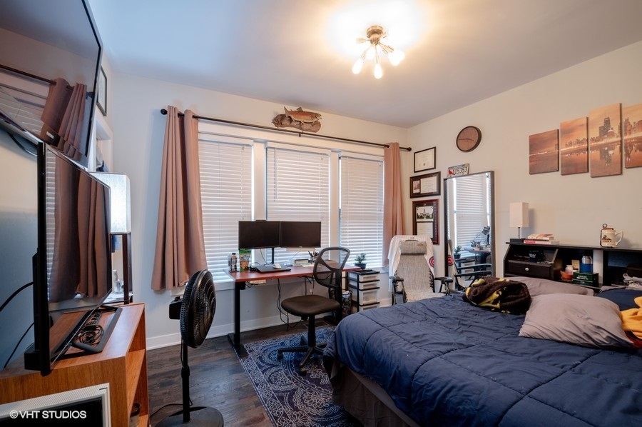 1201 West Addison Street, Unit 1 Chicago, IL 60613 - Photo 4 of 7