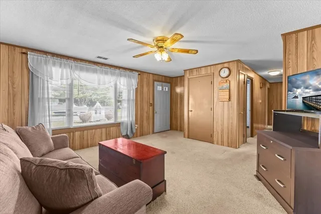 $419,900 | 5 Samosett Drive, Dartmouth, MA 02748