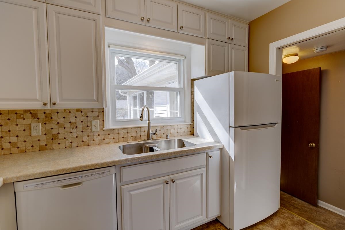 506 Holly Avenue Madison, WI 53711 - Photo 17 of 37