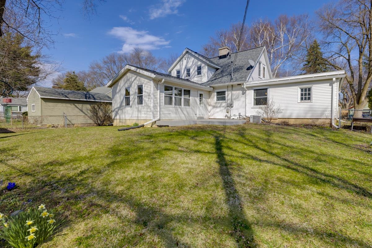 506 Holly Avenue Madison, WI 53711 - Photo 23 of 37