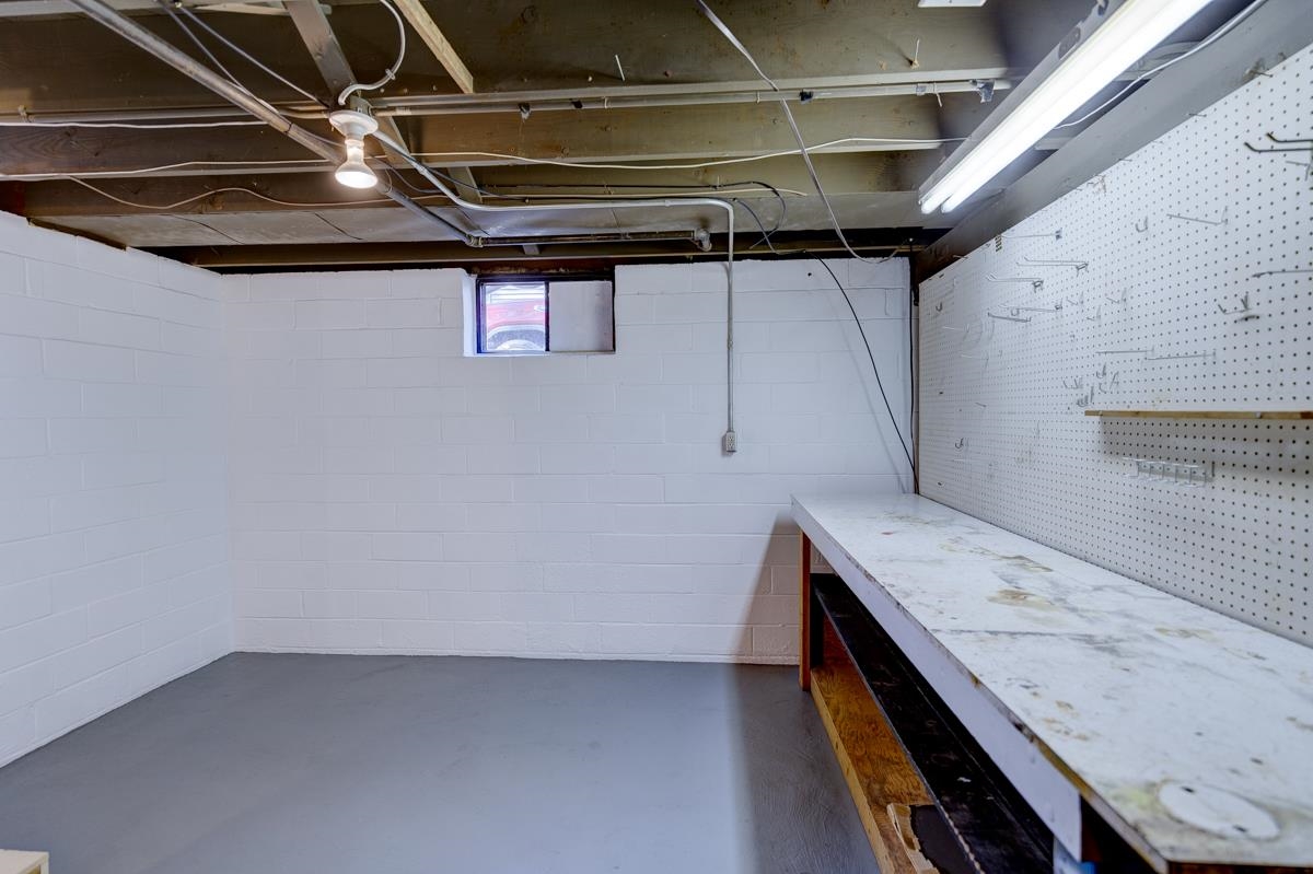 506 Holly Avenue Madison, WI 53711 - Photo 30 of 37