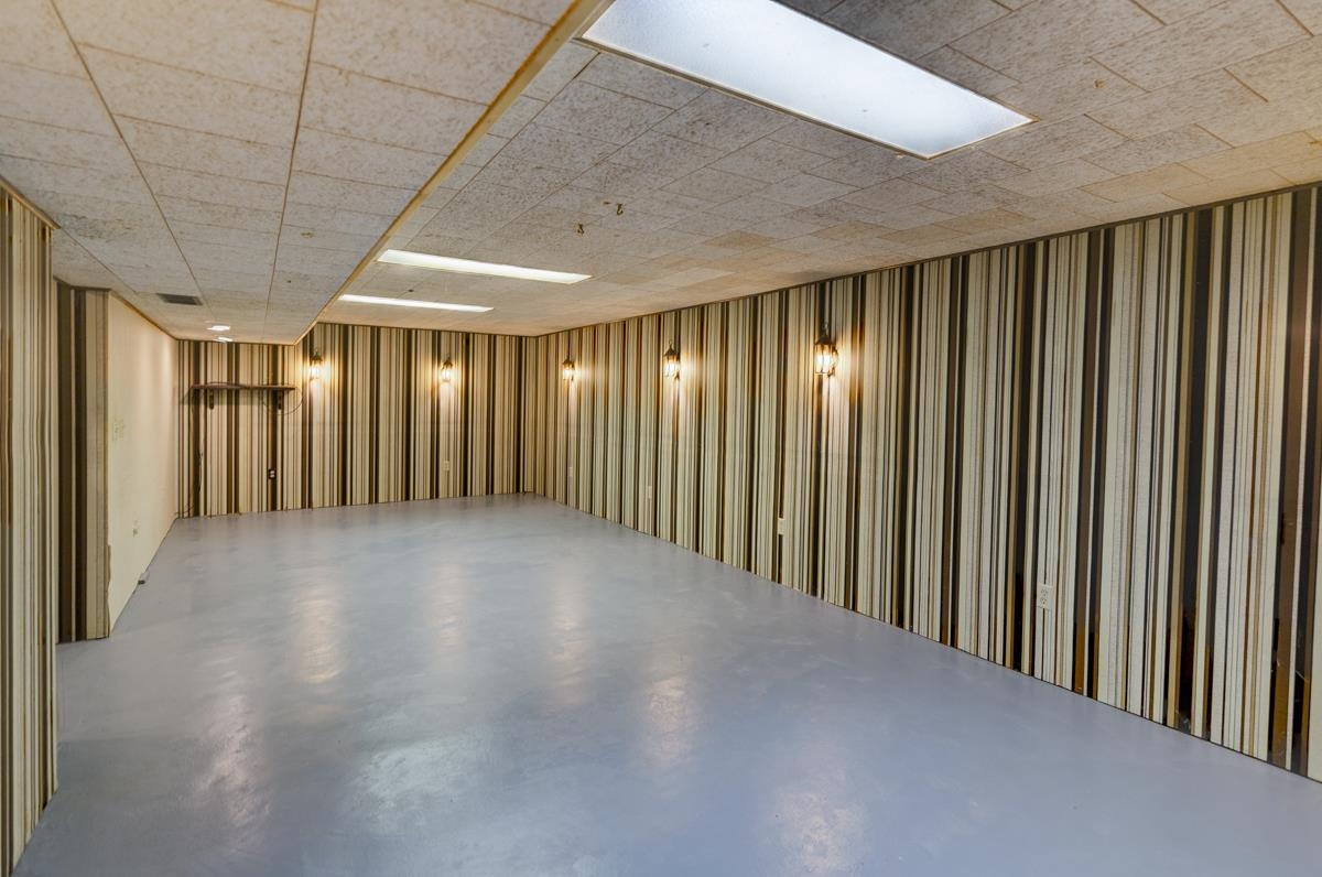 506 Holly Avenue Madison, WI 53711 - Photo 35 of 37