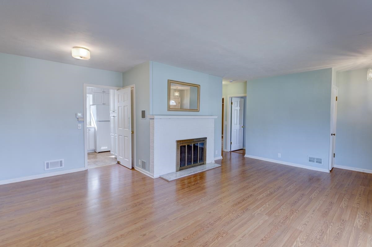 506 Holly Avenue Madison, WI 53711 - Photo 5 of 37