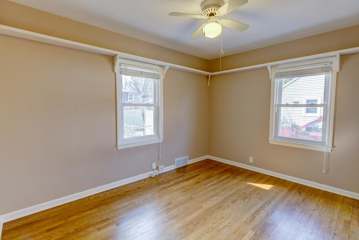 506 Holly Avenue Madison, WI 53711 - Photo 9 of 37