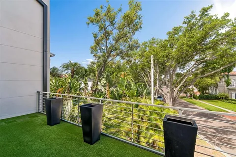 $2,150,000 | 94 West Davis Boulevard, Tampa, FL 33606