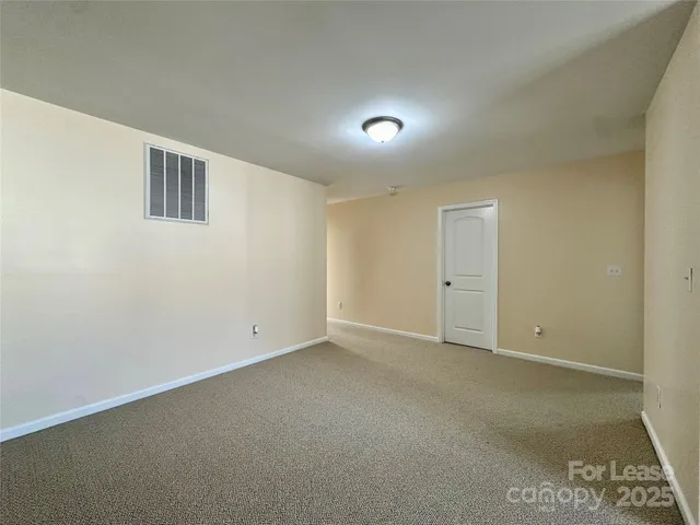 $3,000 | 2415 Impatien Drive, Charlotte, NC 28215