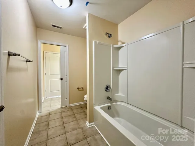 $3,000 | 2415 Impatien Drive, Charlotte, NC 28215