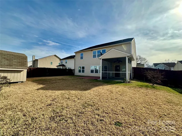 $3,000 | 2415 Impatien Drive, Charlotte, NC 28215