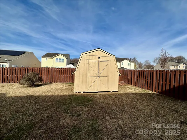 $3,000 | 2415 Impatien Drive, Charlotte, NC 28215