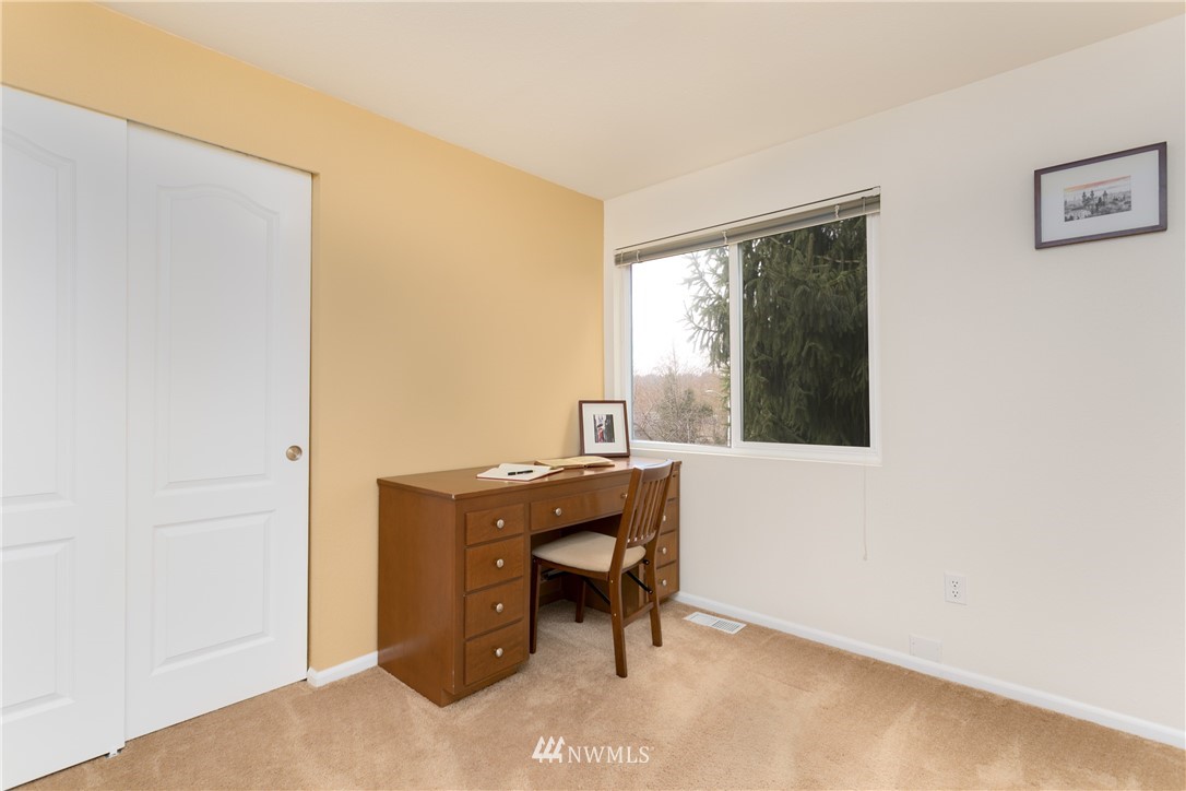 2301 208th Place Southeast Bothell, WA 98021 - Photo 19 of 24