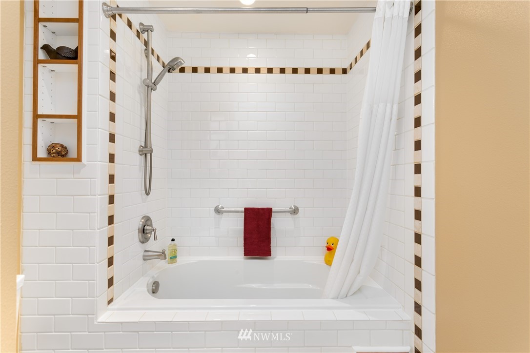 2301 208th Place Southeast Bothell, WA 98021 - Photo 21 of 24