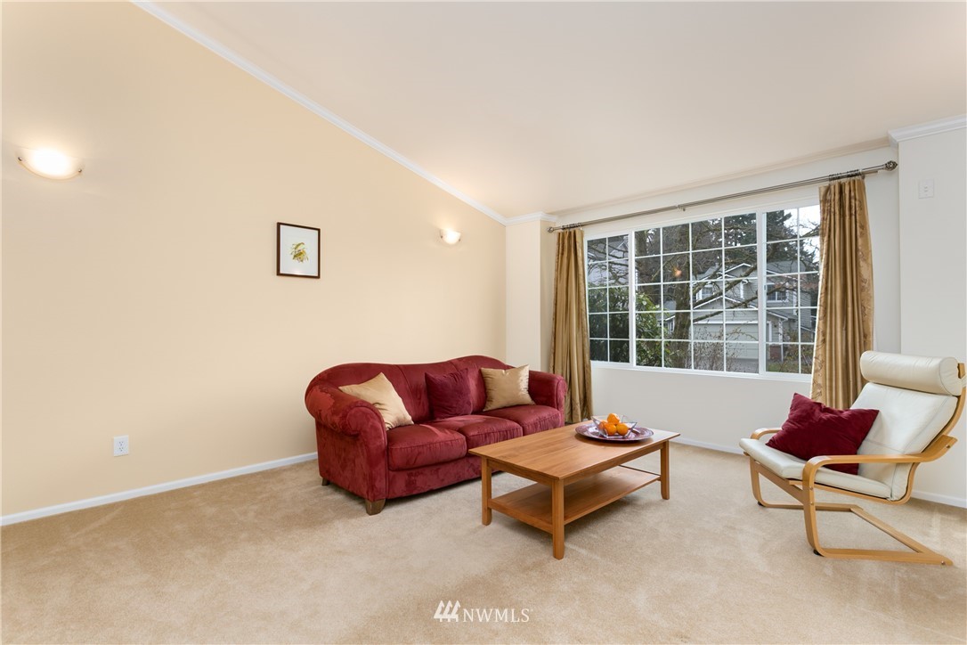 2301 208th Place Southeast Bothell, WA 98021 - Photo 4 of 24