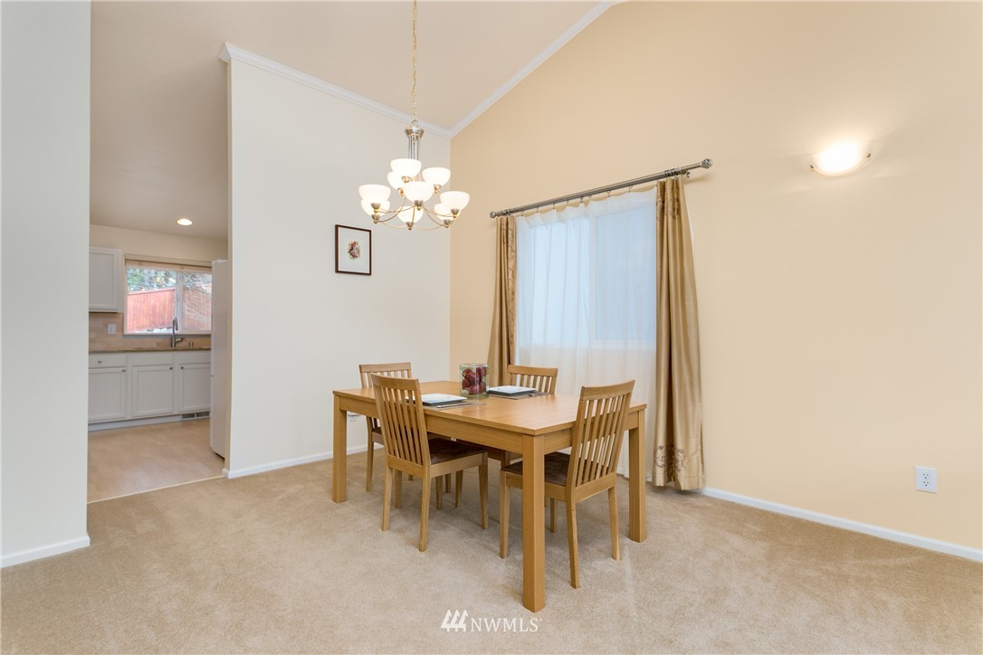 2301 208th Place Southeast Bothell, WA 98021 - Photo 5 of 24