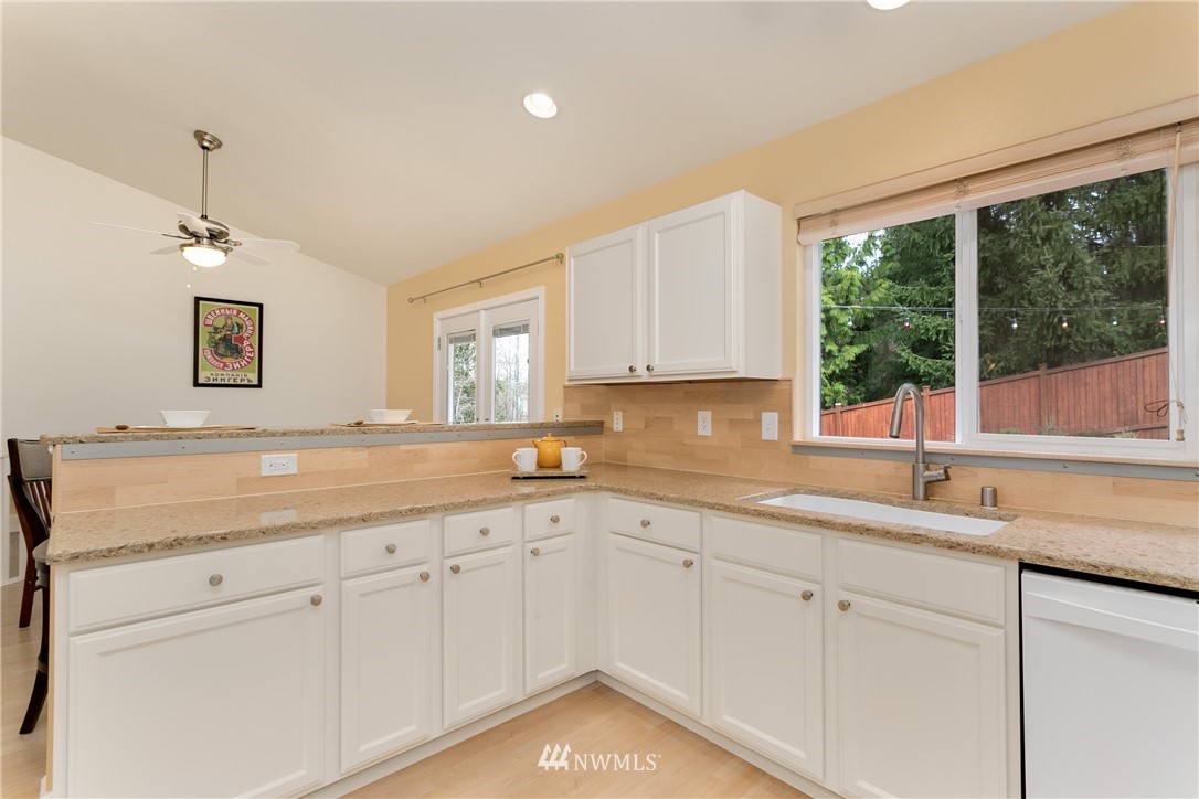 2301 208th Place Southeast Bothell, WA 98021 - Photo 8 of 24