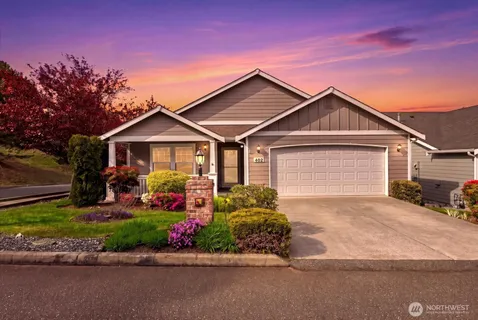 $419,950 | 402 Northwest 12th Loop, Oak Harbor, WA 98277
