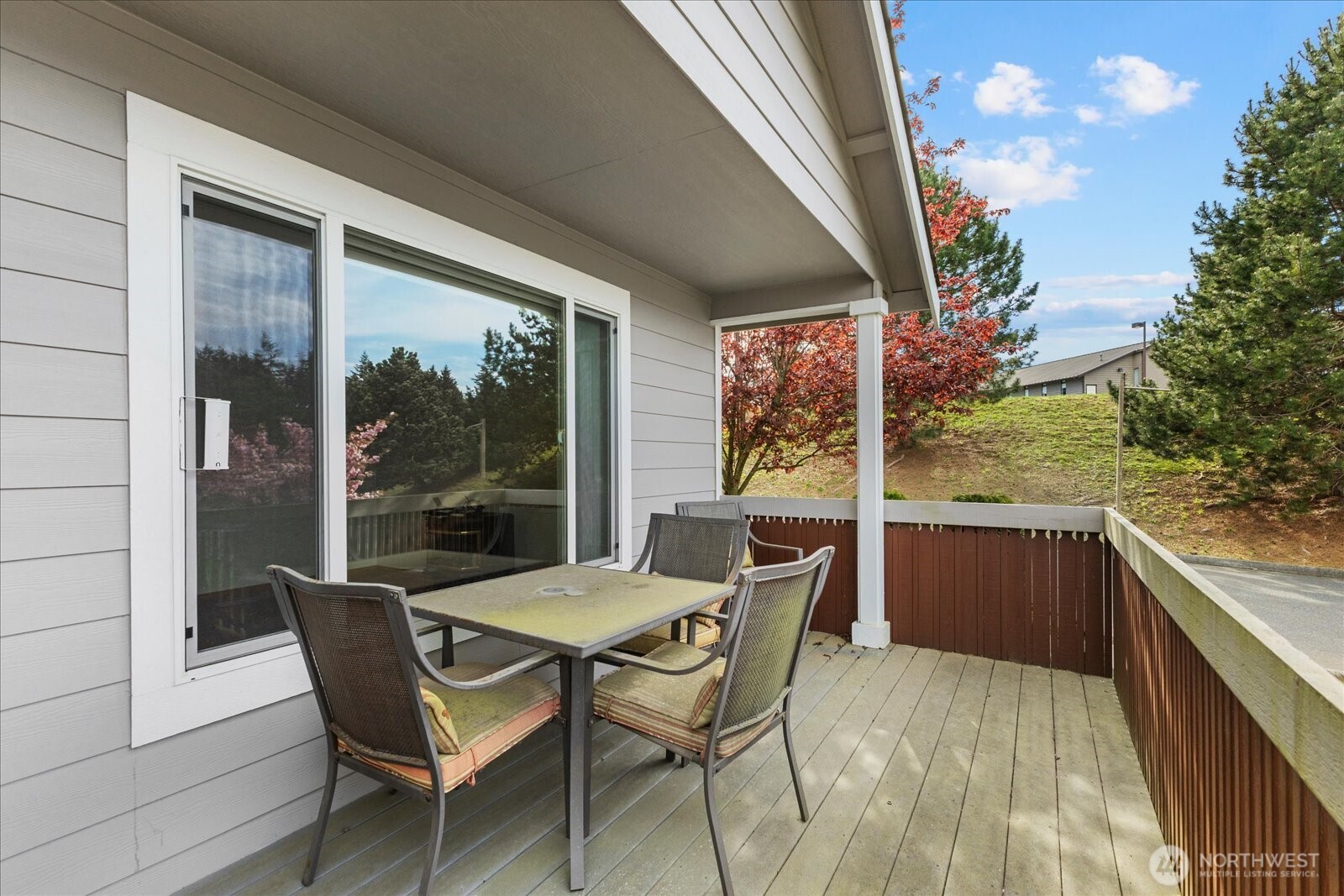 402 Northwest 12th Loop Oak Harbor, WA 98277 - Photo 18 of 19