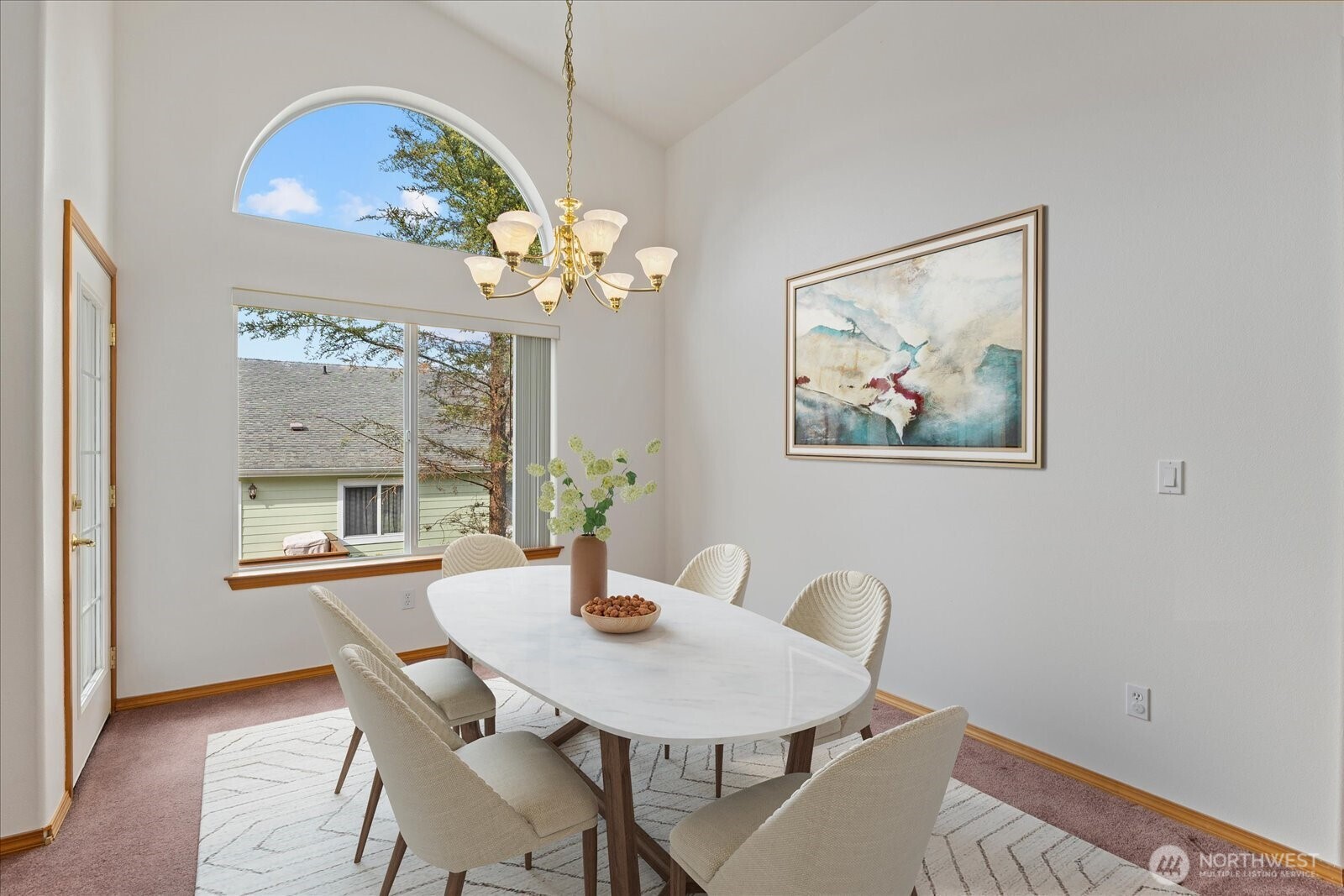 402 Northwest 12th Loop Oak Harbor, WA 98277 - Photo 6 of 19