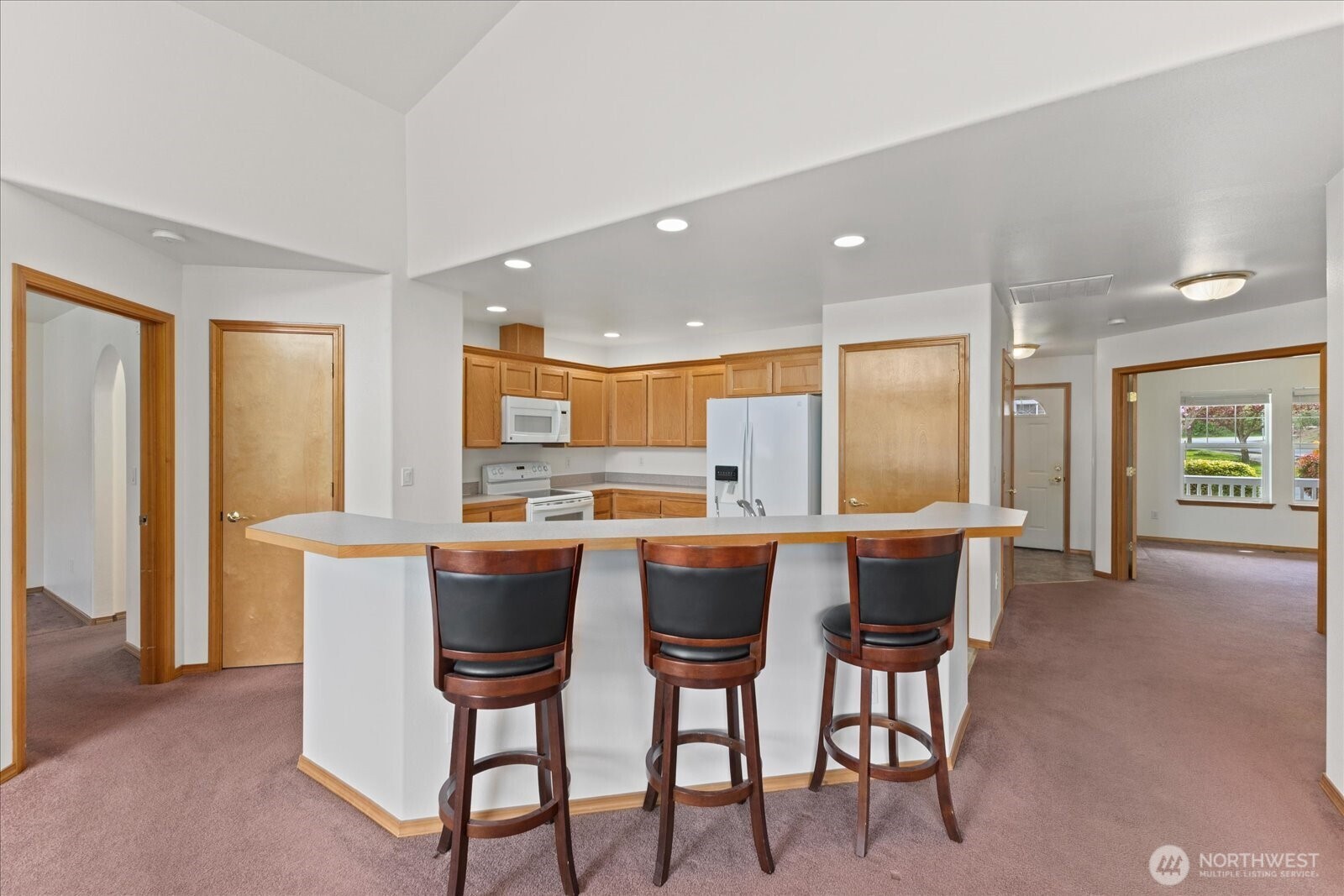 402 Northwest 12th Loop Oak Harbor, WA 98277 - Photo 7 of 19