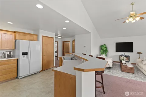 $419,950 | 402 Northwest 12th Loop, Oak Harbor, WA 98277