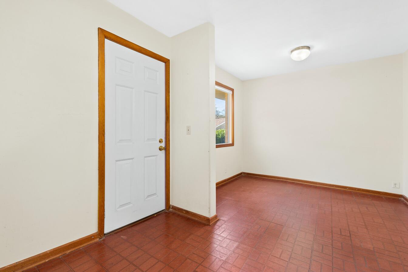 7915 45th Avenue Kenosha, WI 53142 - Photo 10 of 21 c3a11de60a0e8efff0718d76a452cfe8