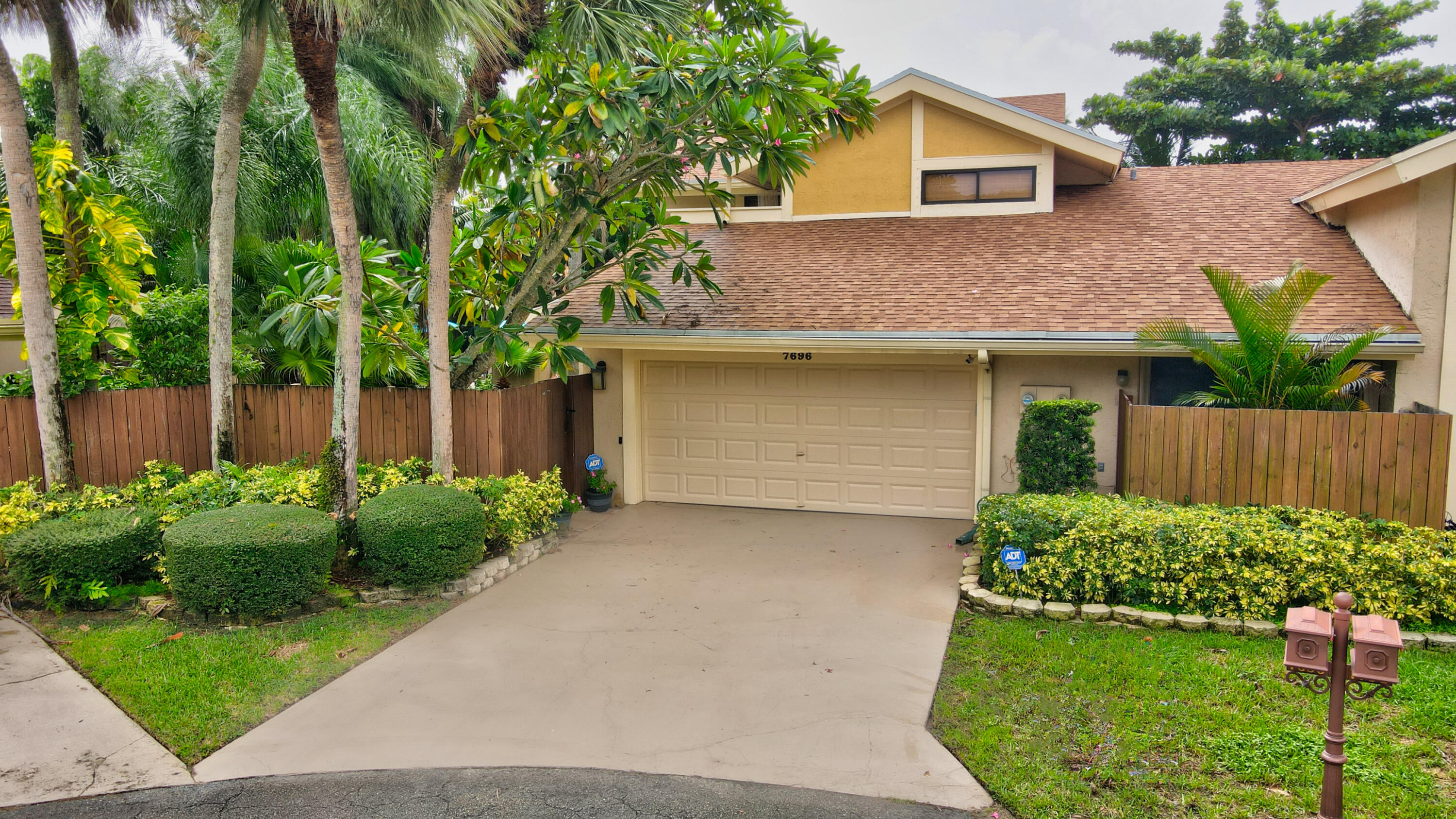 7696 Stanway Place Boca Raton, FL 33433 - Photo 3 of 38 01_dji_0423_4_5_6_7