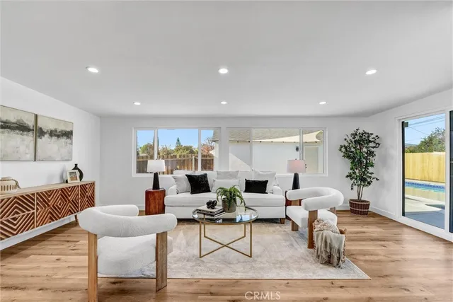 $1,049,000 | 10505 Halbrent Avenue, Mission Hills, CA 91345