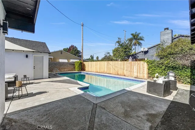 $1,049,000 | 10505 Halbrent Avenue, Mission Hills, CA 91345