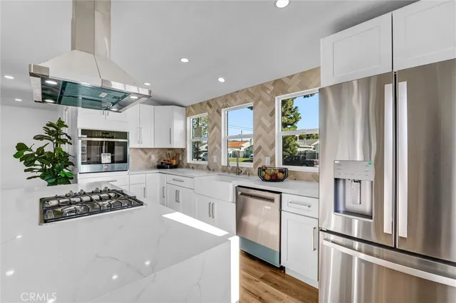 $1,049,000 | 10505 Halbrent Avenue, Mission Hills, CA 91345